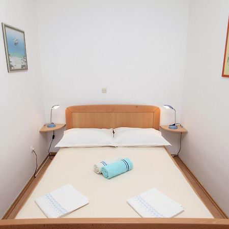 Apartments Viki Трогір Екстер'єр фото