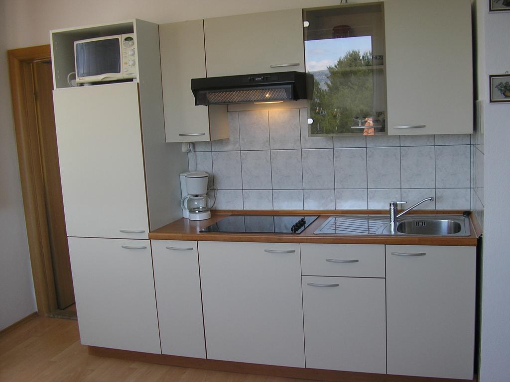 Apartments Viki Трогір Екстер'єр фото