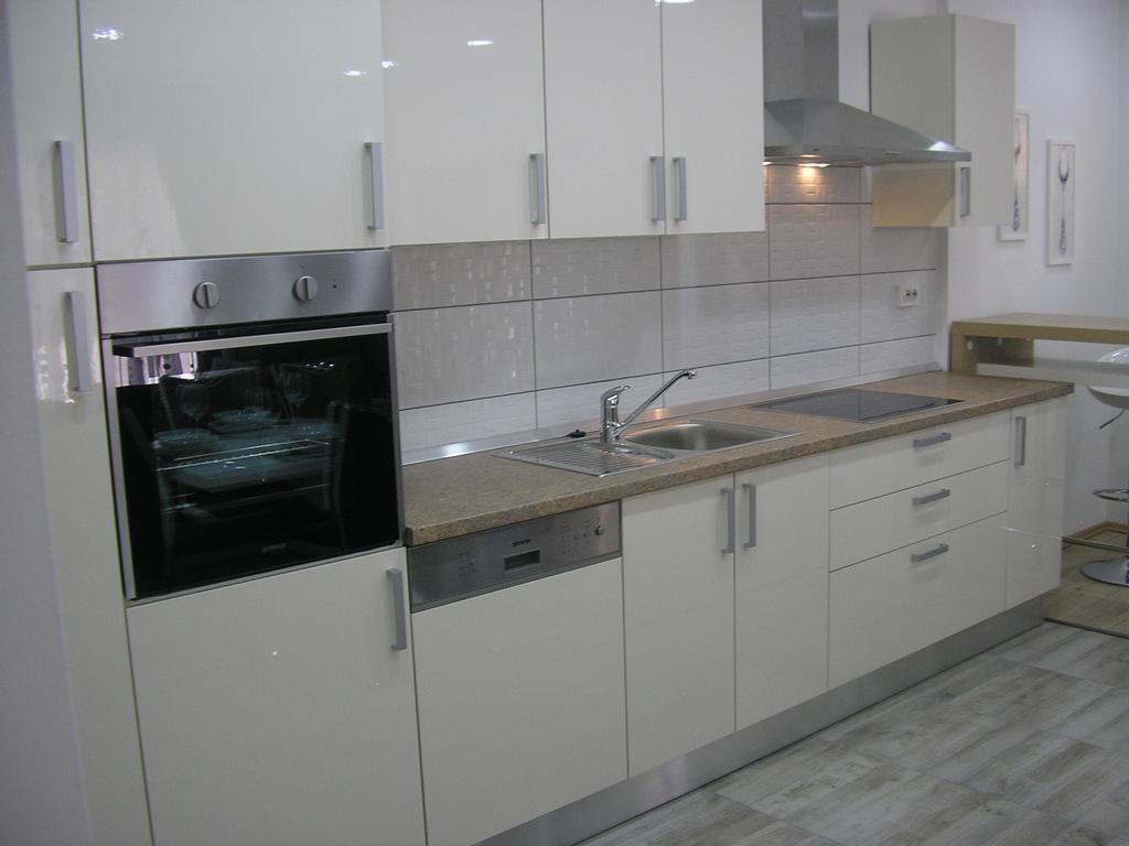 Apartments Viki Трогір Екстер'єр фото