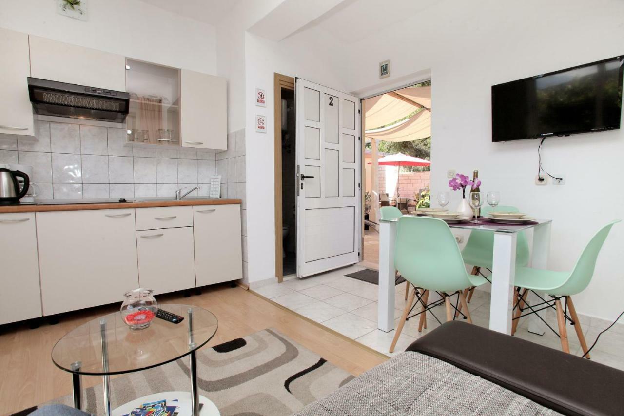 Apartments Viki Трогір Екстер'єр фото