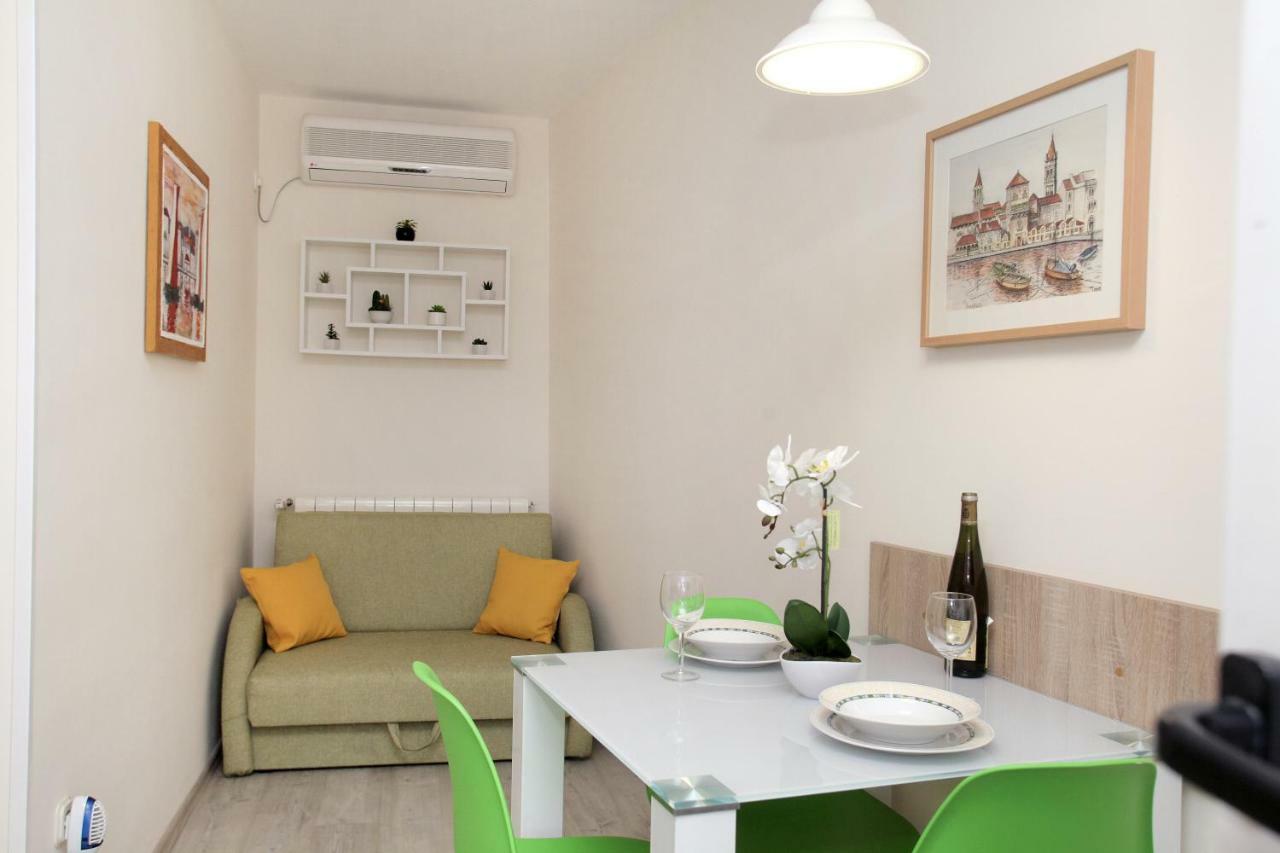 Apartments Viki Трогір Екстер'єр фото