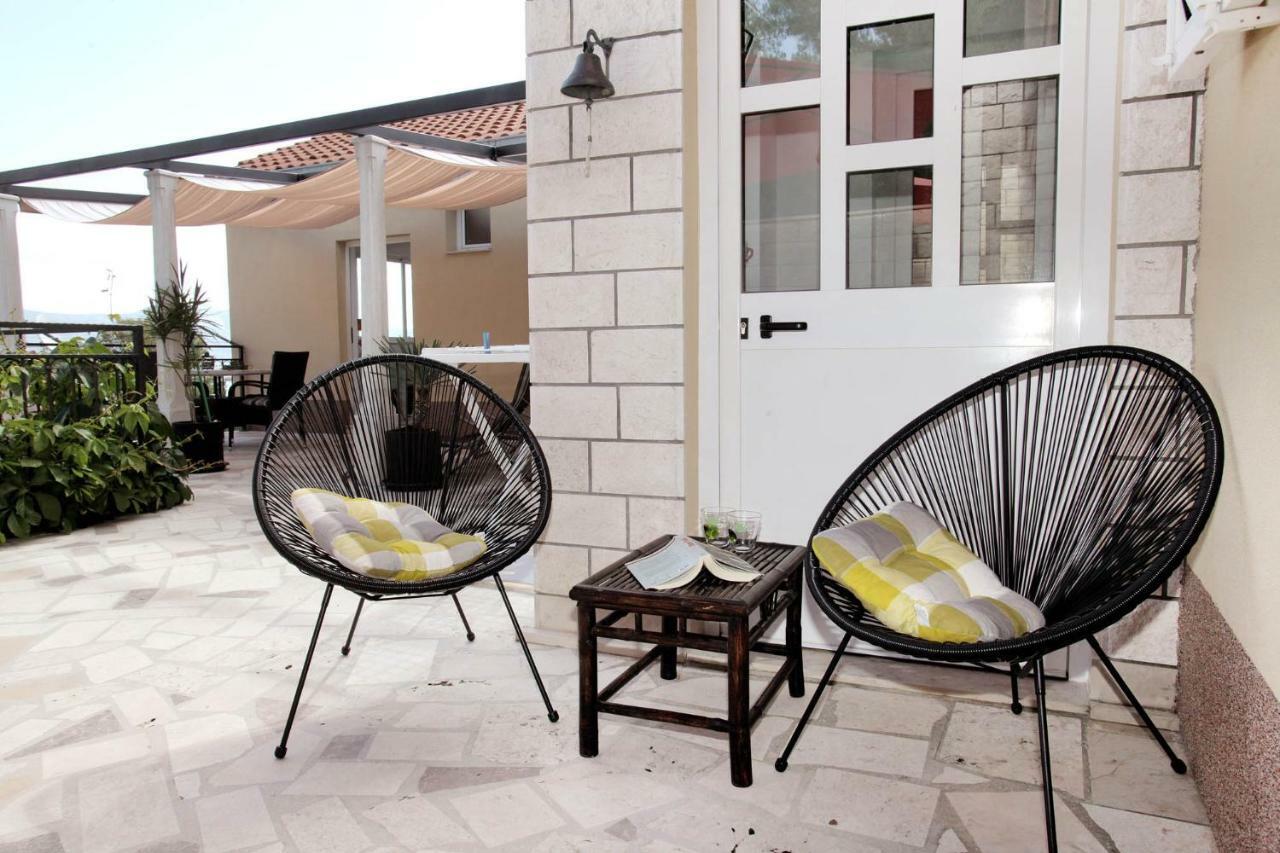 Apartments Viki Трогір Екстер'єр фото