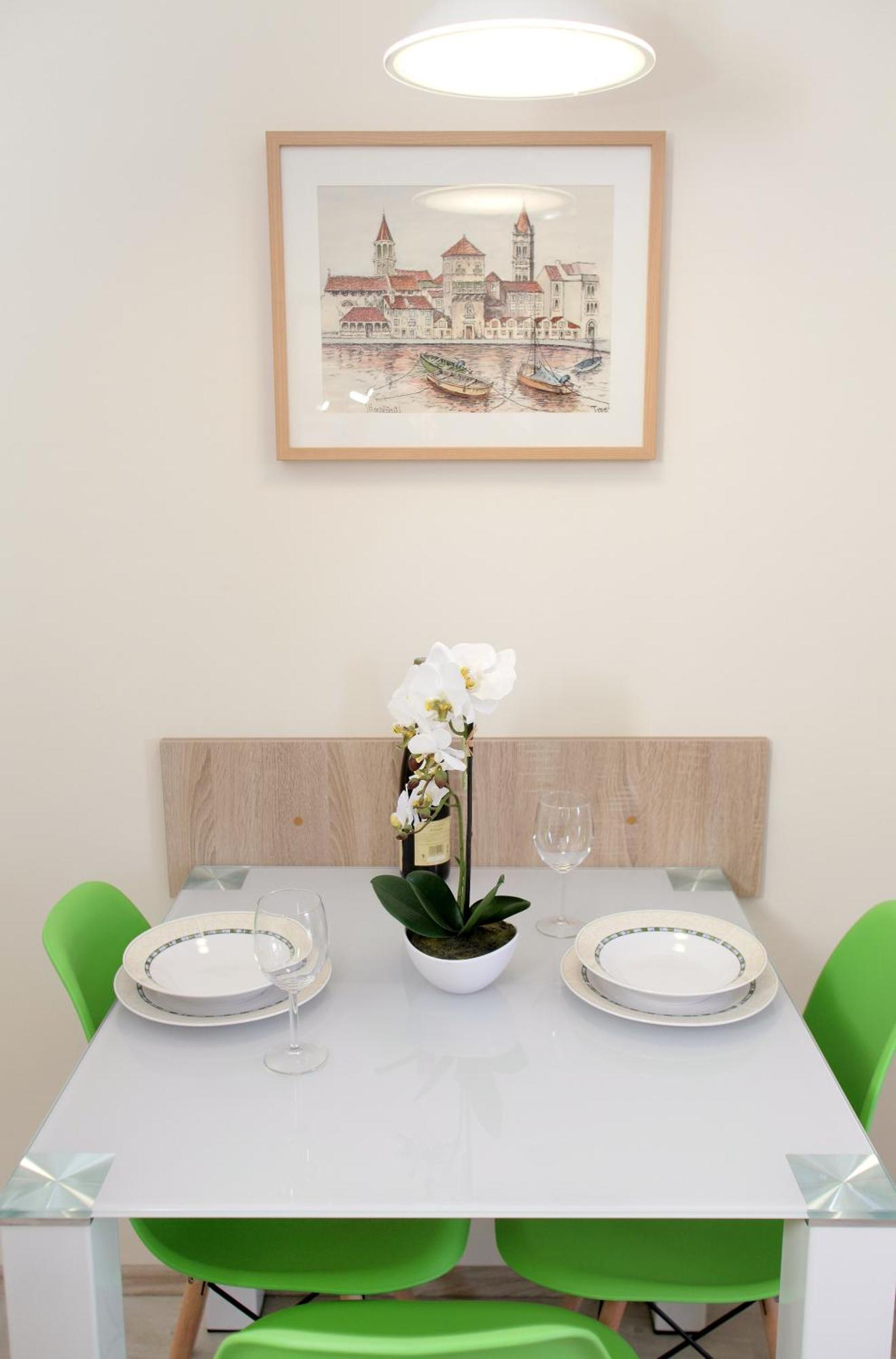 Apartments Viki Трогір Екстер'єр фото